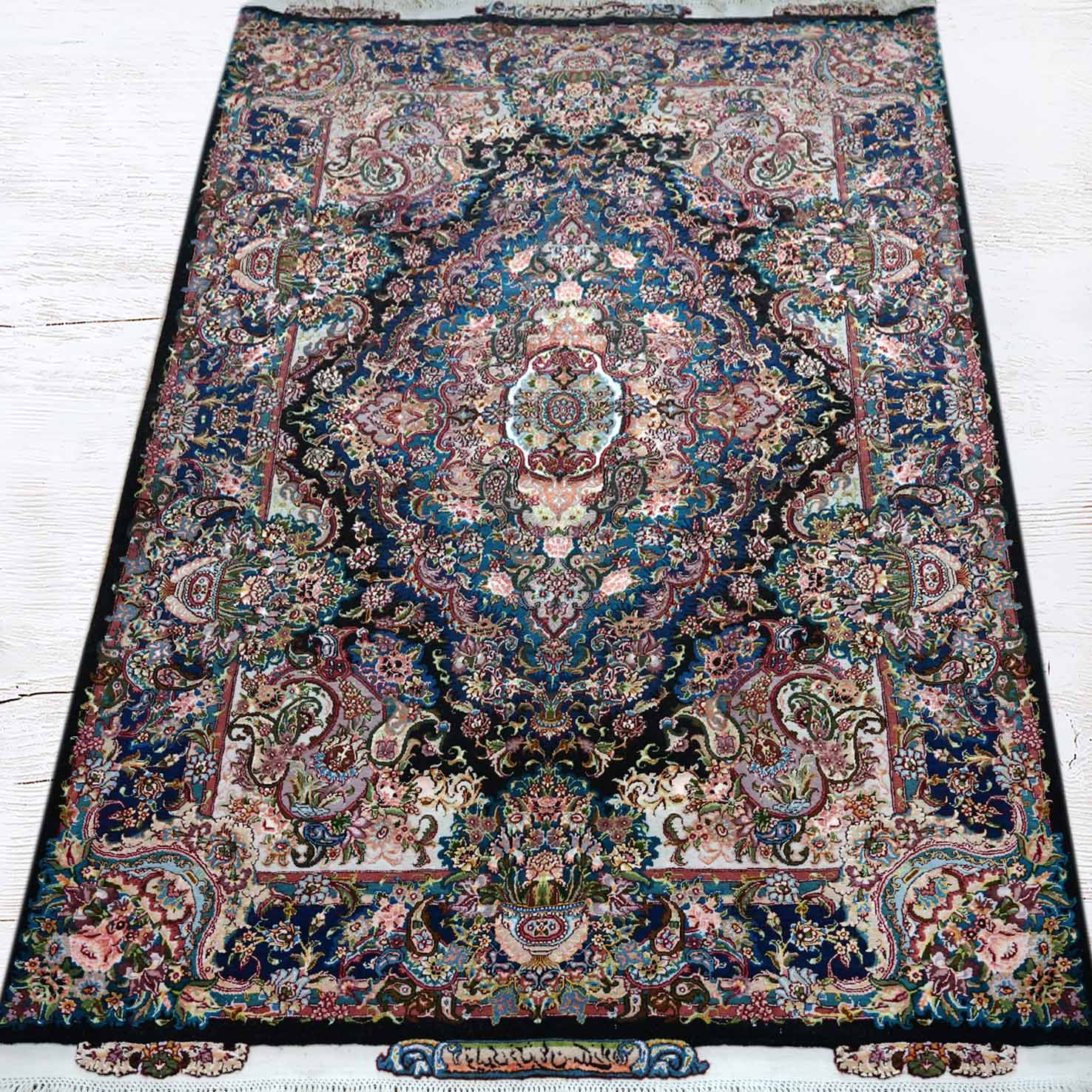 6 متری سالاری